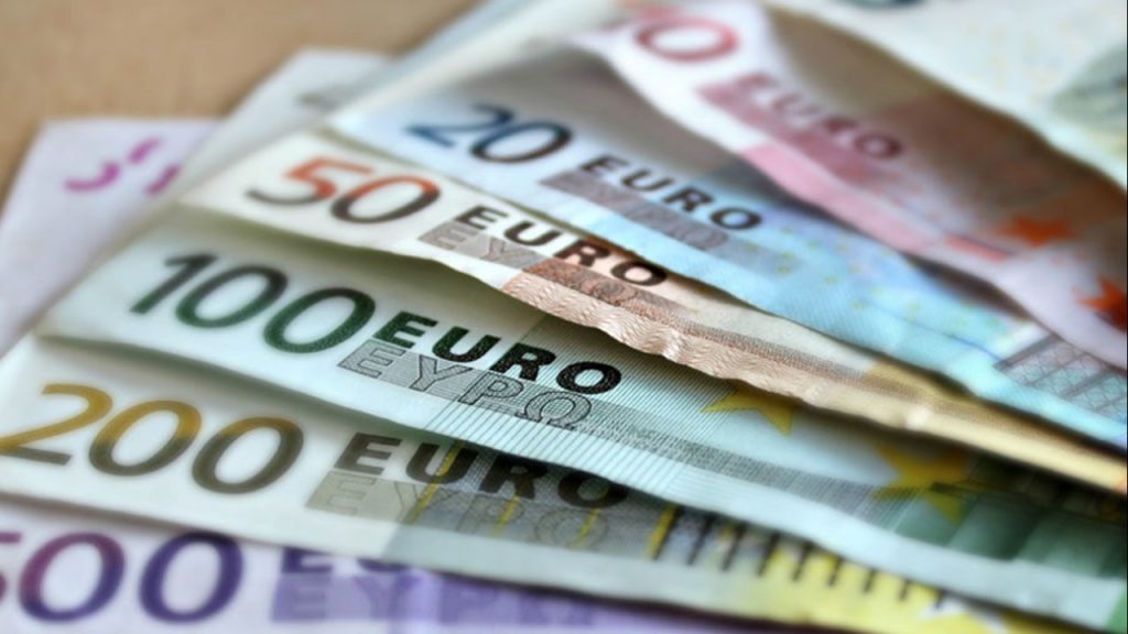 ¿En qué empresas invertir 1000 euros?